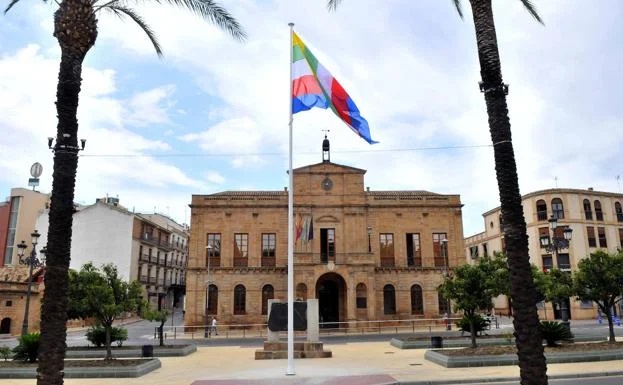 Imagen de El Ayuntamiento pone en marcha el servicio Aula-Concilia del Plan Corresponsables en el CEIP Marqueses de Linares