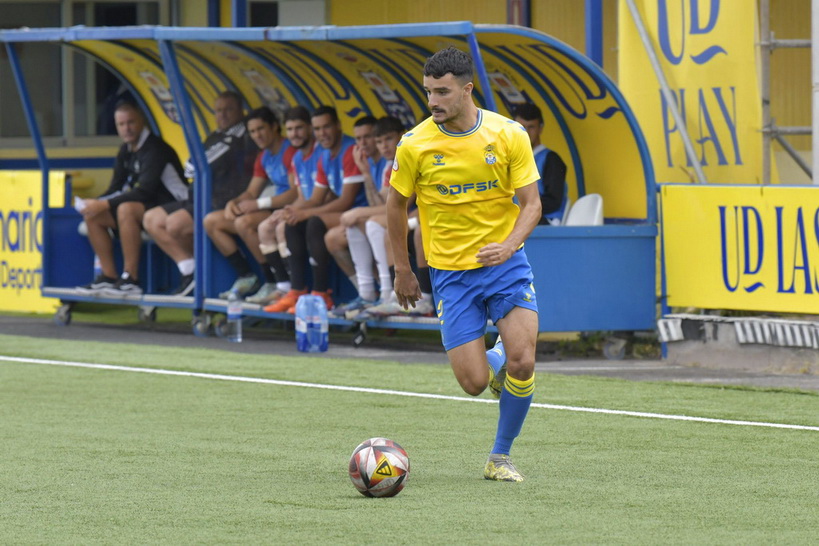 Imagen de El Linares Deportivo Anuncia el Fichaje de Víctor López